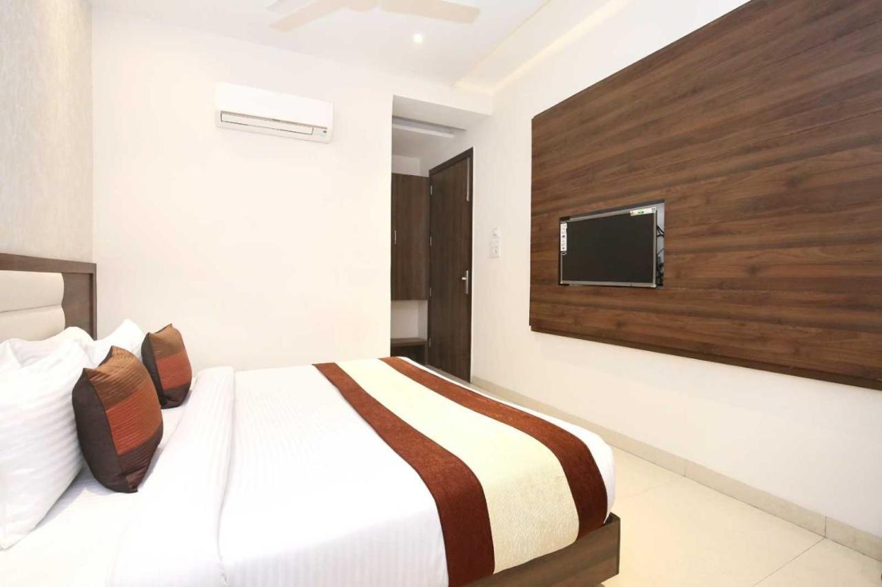 Hotel O Grand Star Amritsar Exterior photo